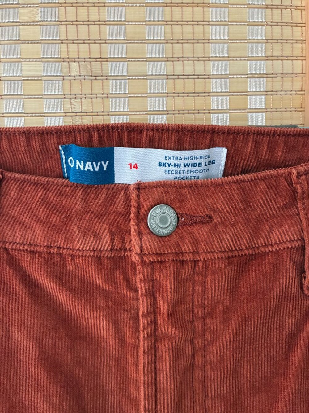 Old Navy Extra High Rise Wide Leg Corduroy Pants Womens 14 Rust - Picture 4 of 4